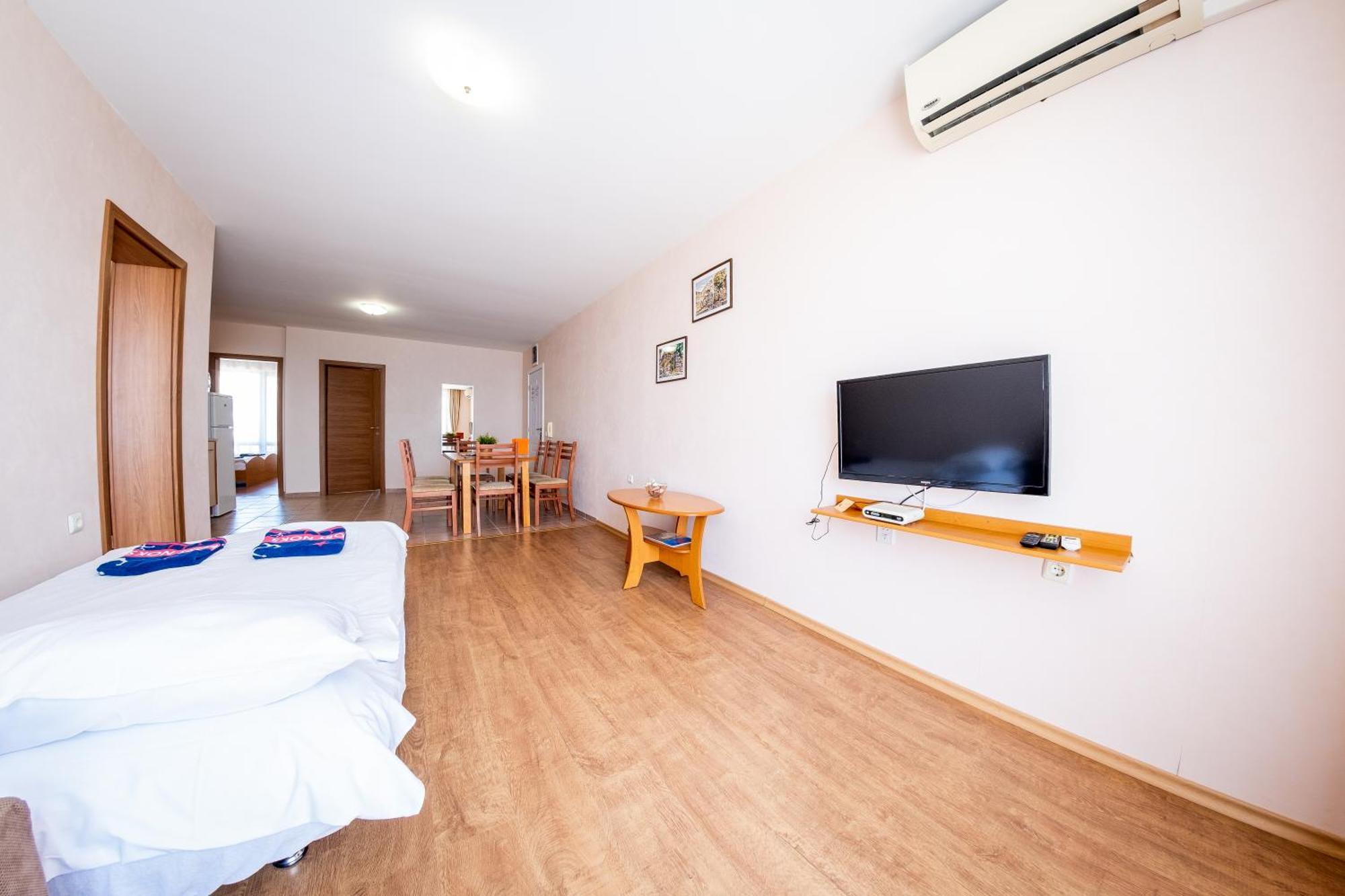 Prestige Mer D'Azur Sunny Beach Exterior photo