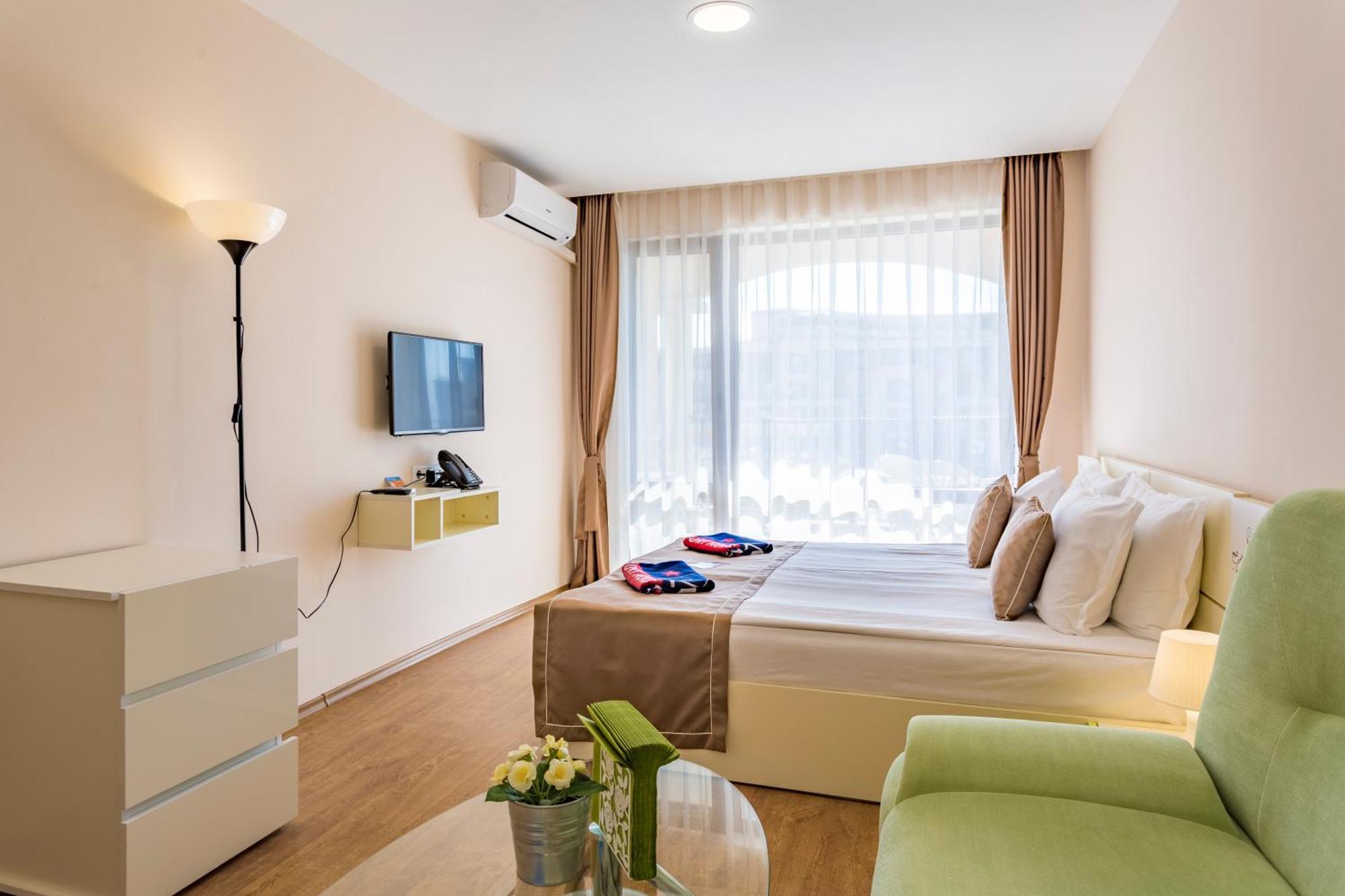 Prestige Mer D'Azur Sunny Beach Exterior photo